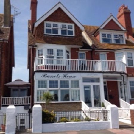 Bed and Breakfast Bassets House AEGON International Esterno foto